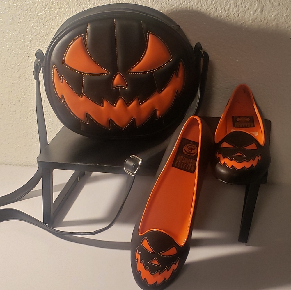 Love Pain and Stitches Pumpkin Cult Bag
